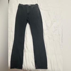 A&F Slim Straight Ultra High Rise Black Pants